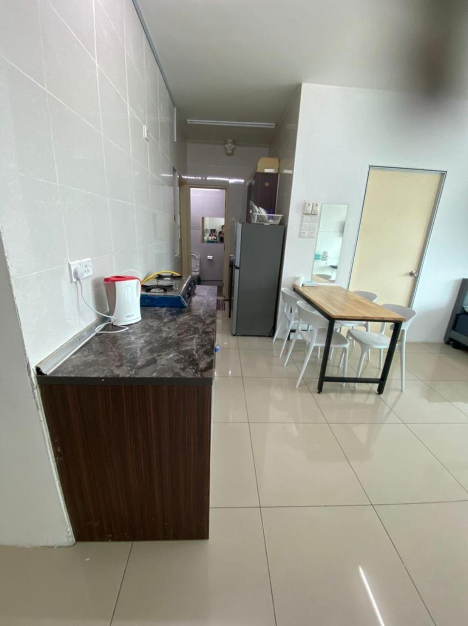Vista Alam Serviced Apartment Near Idcc Sacc Pkns Uitm Msu Avisena Шах Алам Екстериор снимка